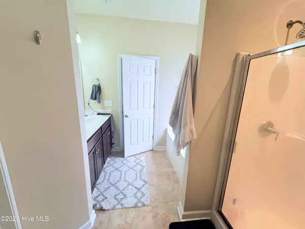 $2,000 | 174 Moonstone Court, Jacksonville, NC 28546