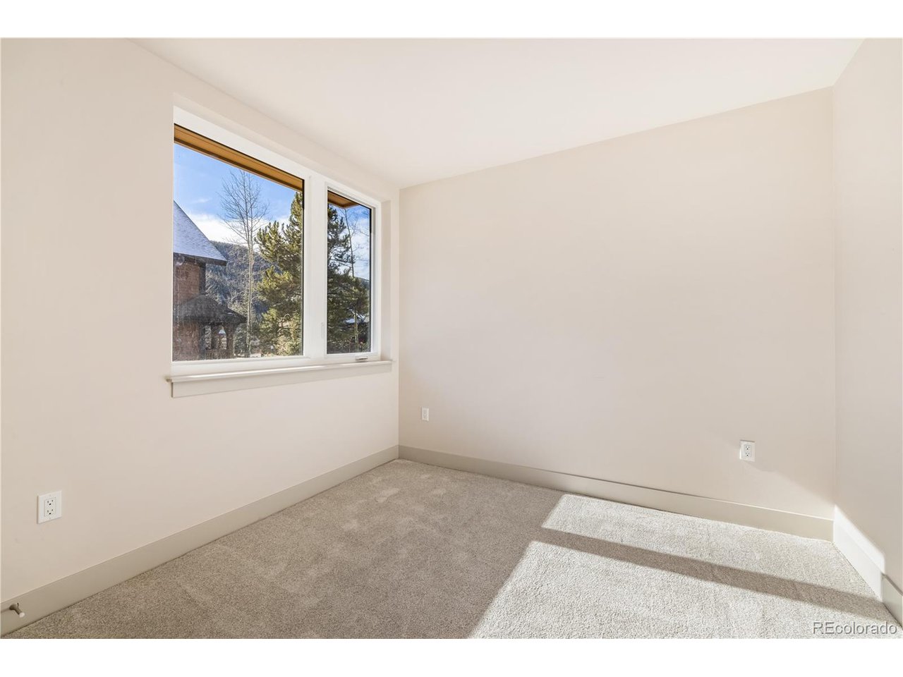 624 Montezuma Road, Unit 3 Keystone, CO 80435 - Photo 16 of 36 a view of an empty room with a window