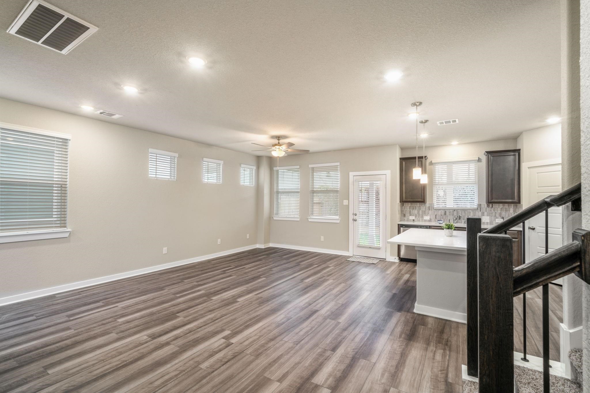 8209 Rising Stream Drive Houston, TX 77063 - Photo 10 of 35
