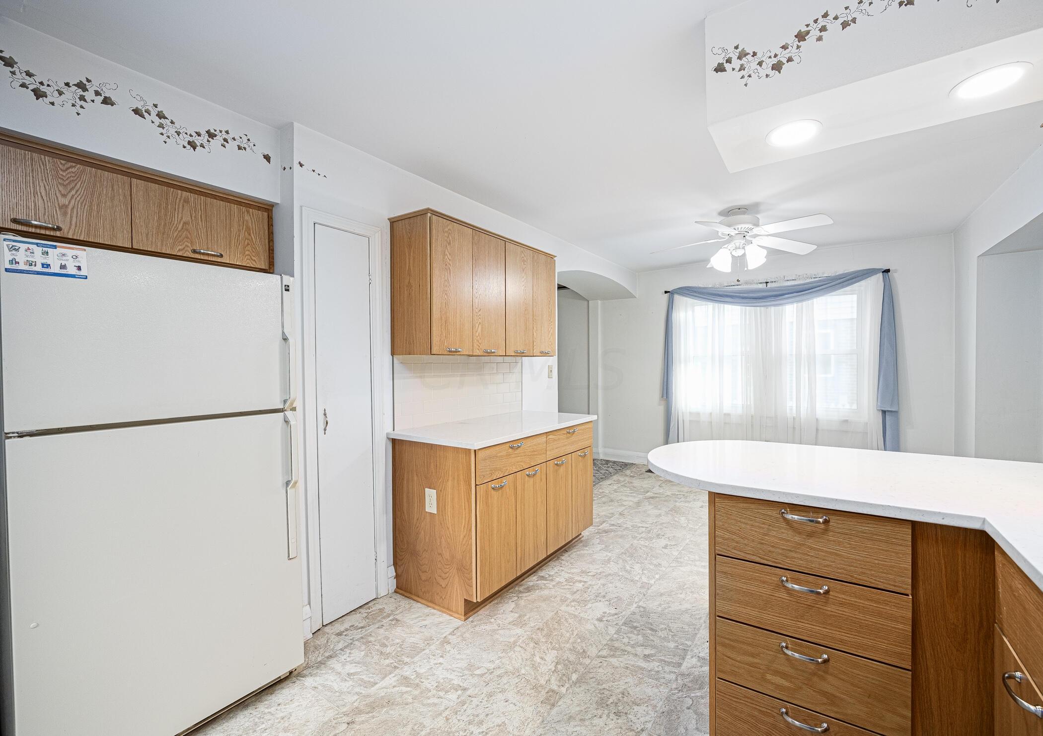 813 Gladden Road Columbus, OH 43212 - Photo 40 of 60 813 Gladden Rd 051
