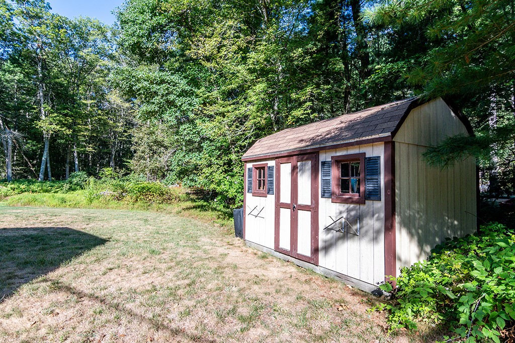 686 Gardiner Road Exeter, RI 02822 - Photo 7 of 22