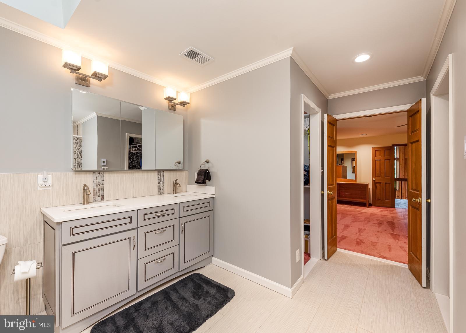 3159 Rolling Road Edgewater, MD 21037 - Photo 22 of 46 master bath