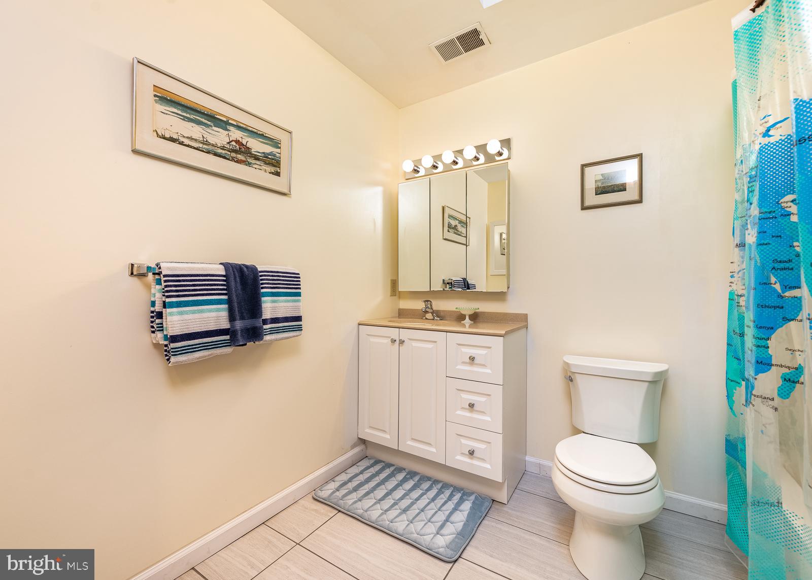 3159 Rolling Road Edgewater, MD 21037 - Photo 28 of 46 upper level en suite bath