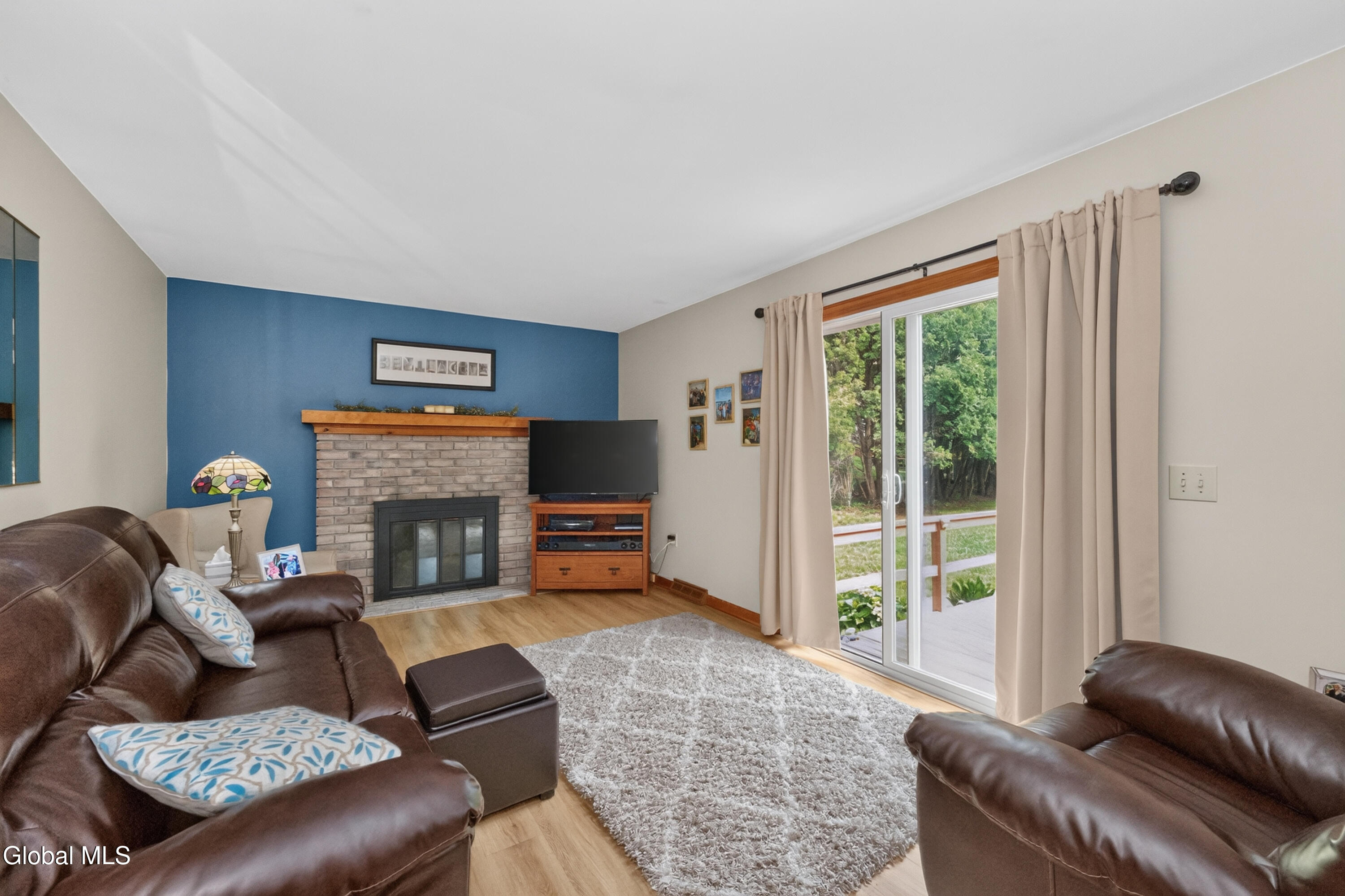 4 Homestead Road Glenville, NY 12302 - Photo 20 of 52 5 Familyroom 1