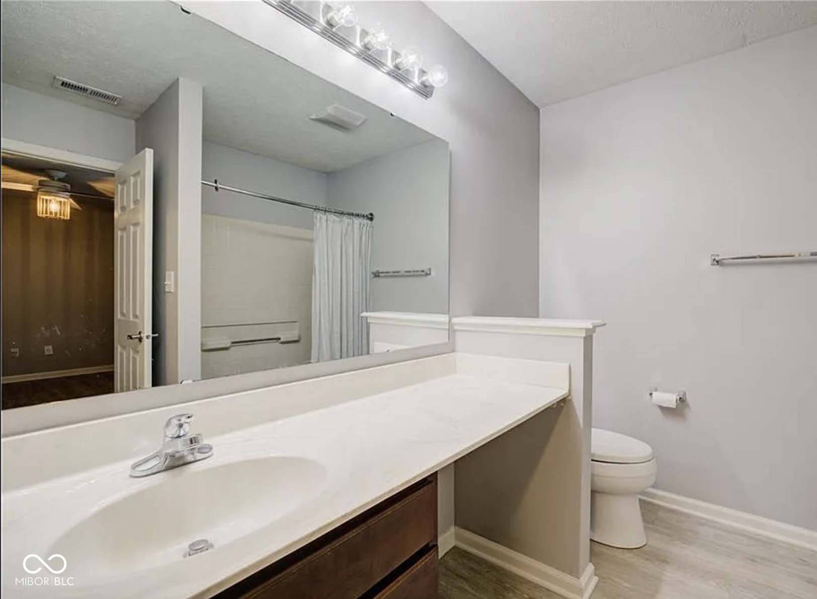 11475 Clay Court, Unit 100 Fishers, IN 46037 - Photo 17 of 31