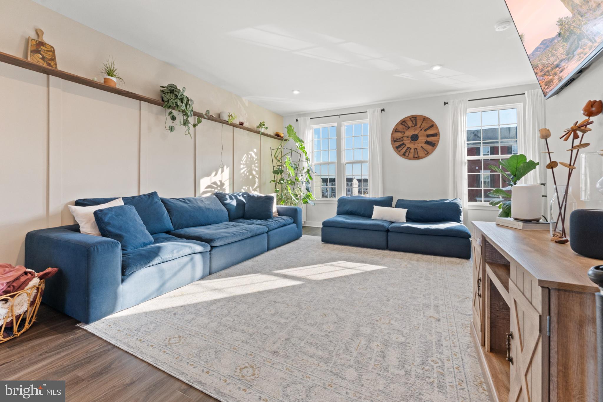 252 Freedom Way Sicklerville, NJ 08081 - Photo 10 of 26 Bright and airy living space oasis.