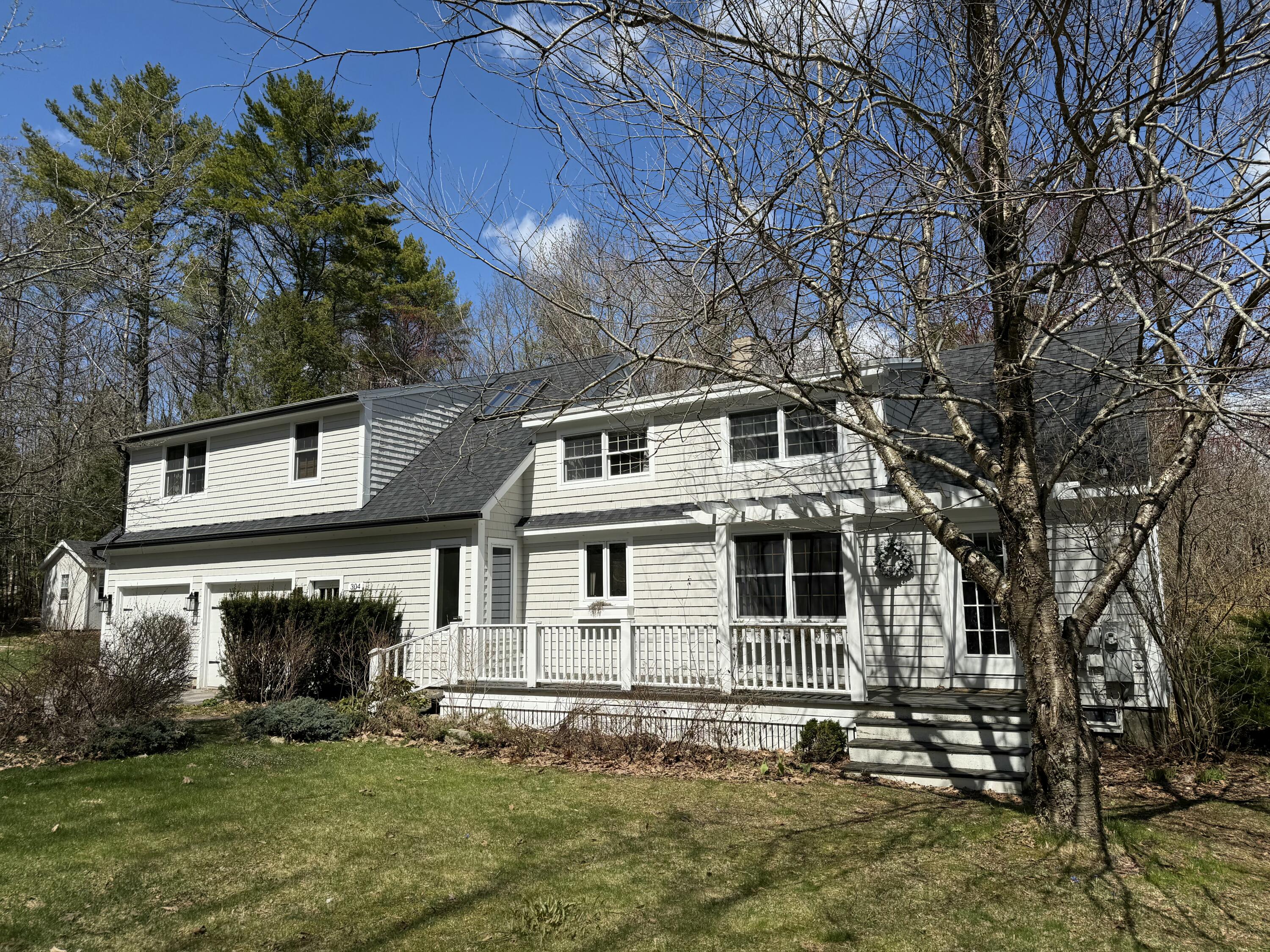 304 Middle Road Falmouth, ME 04105 - Photo 1 of 3 IMG_3890