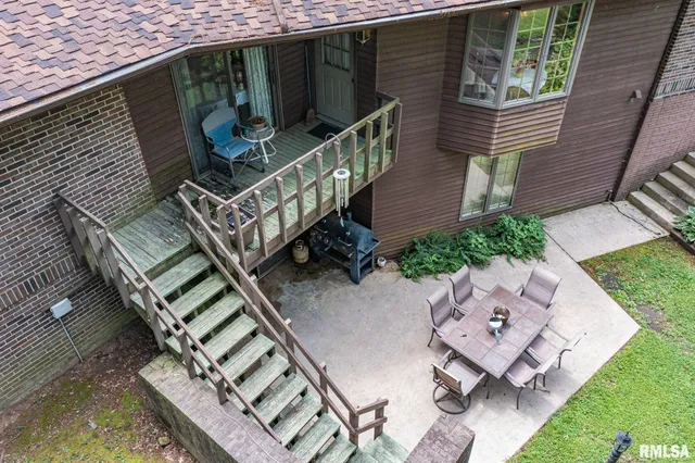 $339,000 | 102 Lost Hollow Drive, Salem, IL 62881