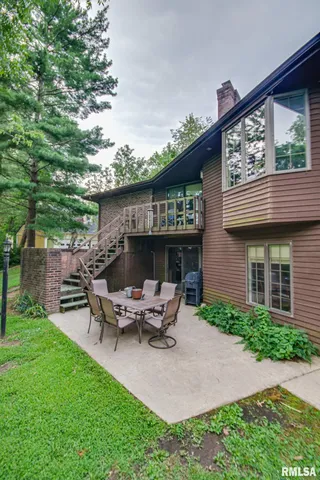 $339,000 | 102 Lost Hollow Drive, Salem, IL 62881