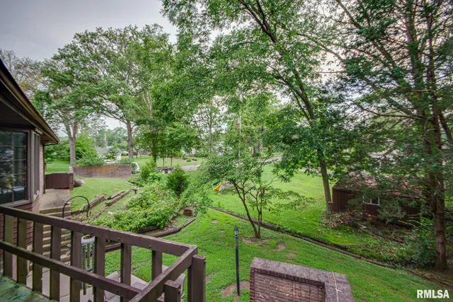 $339,000 | 102 Lost Hollow Drive, Salem, IL 62881