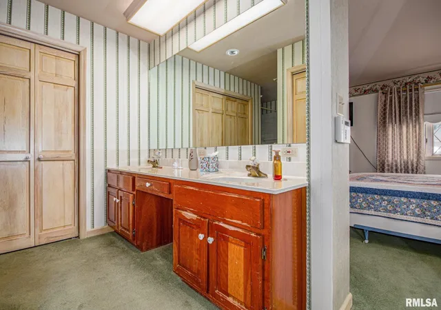 $339,000 | 102 Lost Hollow Drive, Salem, IL 62881