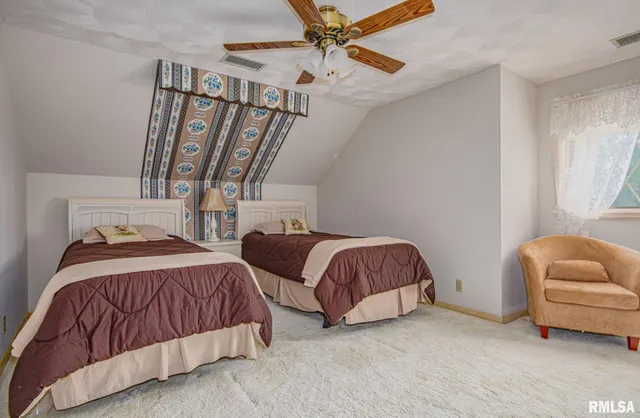 $339,000 | 102 Lost Hollow Drive, Salem, IL 62881