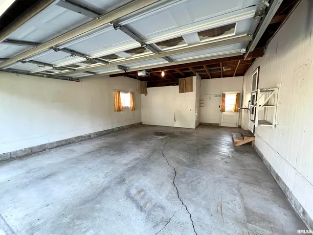 $129,900 | 207 Patricia Lane, West Frankfort, IL 62896