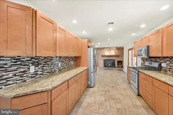 $290,000 | 515 Pine Hill Drive, Pine Grove, PA 17963