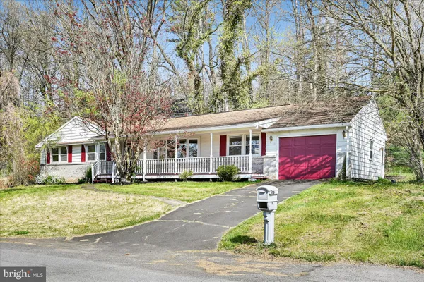$290,000 | 515 Pine Hill Drive, Pine Grove, PA 17963