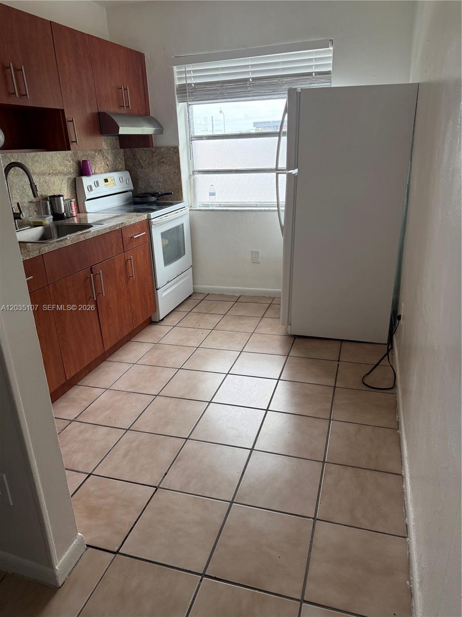 166 West 8th Street, Unit 3 Hialeah, FL 33010 - Photo 13 of 13