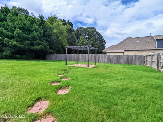 $2,750 | 6731 Cataloochee Cove, Olive Branch, MS 38654