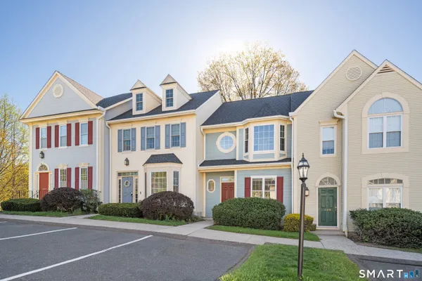 $300,000 | 103 Cambridge Cmns, Unit 103, Middletown, CT 06457