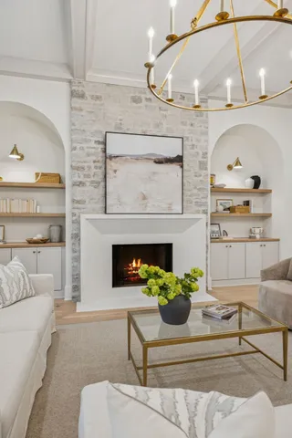 a kitchen that has a lot of cabinets in it