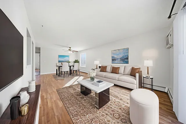 $185,000 | 291 North Gregory Street, Unit 6, Aurora, IL 60504