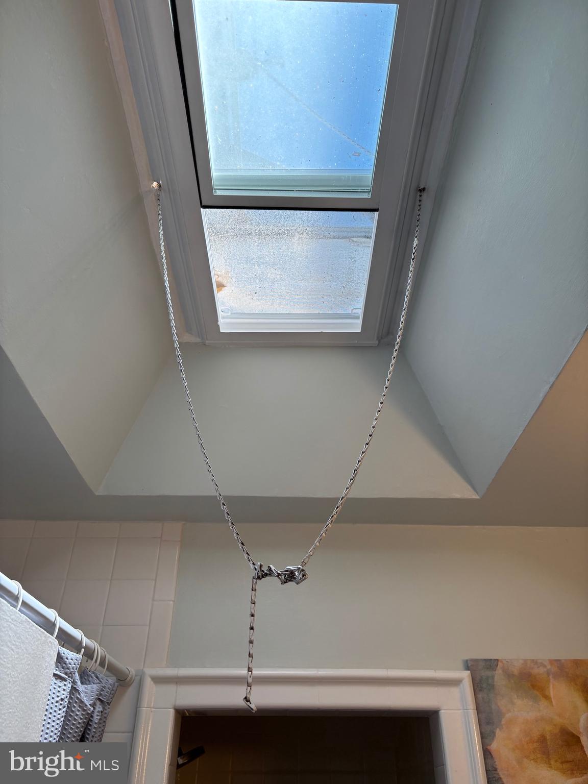408 Slocum Street Philadelphia, PA 19119 - Photo 5 of 36