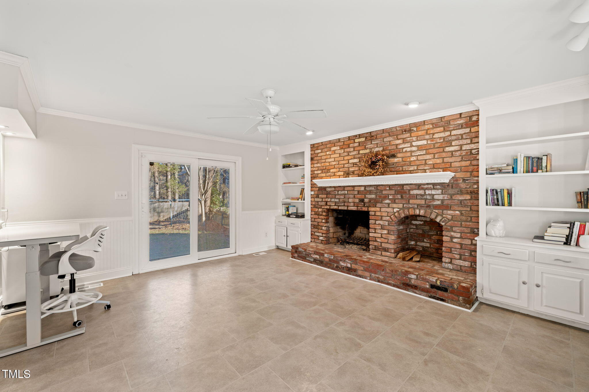 8309 Mourning Dove Road Raleigh, NC 27615 - Photo 5 of 49 Family room (1)