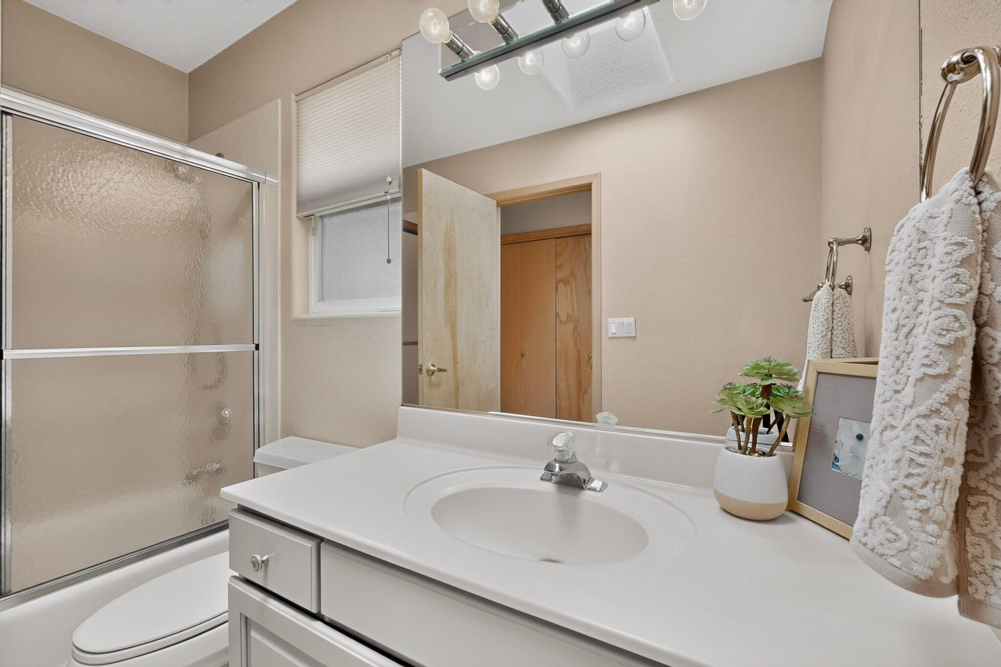6412 Chaco Ridge Place Northeast Albuquerque, NM 87111 - Photo 28 of 48 Gallery Image 28