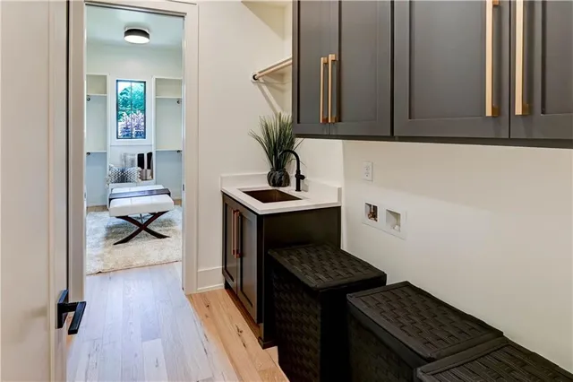 $1,499,900 | 2207 West 71st Street, Prairie Village, KS 66208