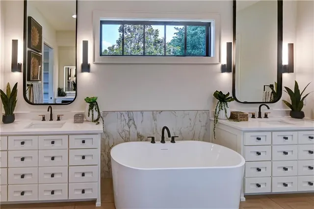 $1,499,900 | 2207 West 71st Street, Prairie Village, KS 66208