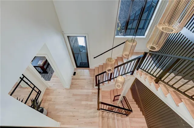 $1,499,900 | 2207 West 71st Street, Prairie Village, KS 66208