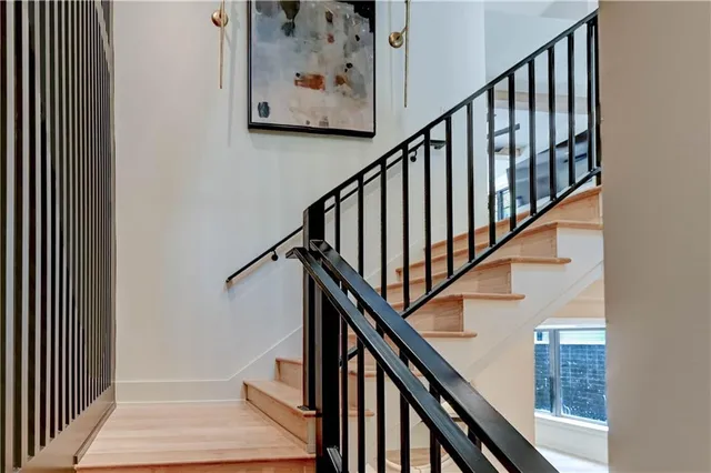 $1,499,900 | 2207 West 71st Street, Prairie Village, KS 66208