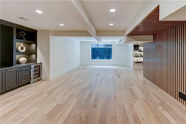 $1,499,900 | 2207 West 71st Street, Prairie Village, KS 66208