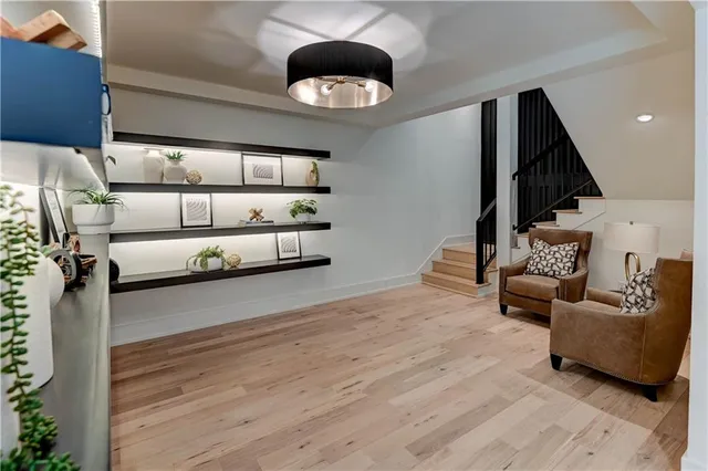 $1,499,900 | 2207 West 71st Street, Prairie Village, KS 66208