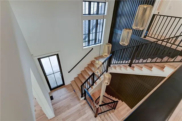 $1,499,900 | 2207 West 71st Street, Prairie Village, KS 66208