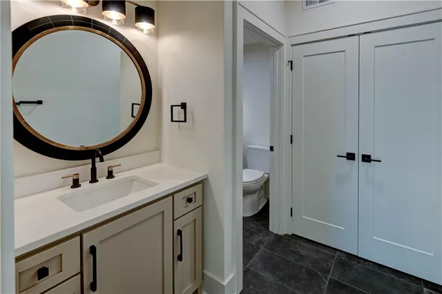 $1,499,900 | 2207 West 71st Street, Prairie Village, KS 66208