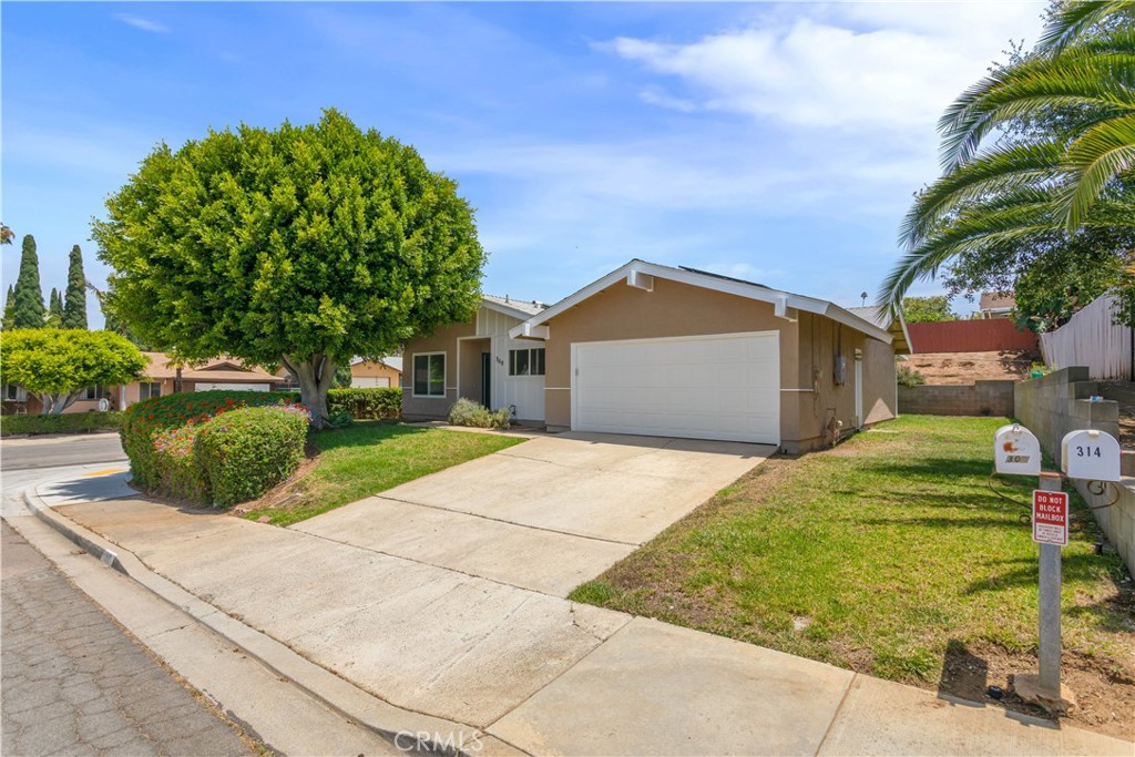 308 Retreat Court Fallbrook, CA 92028 - Photo 26 of 35