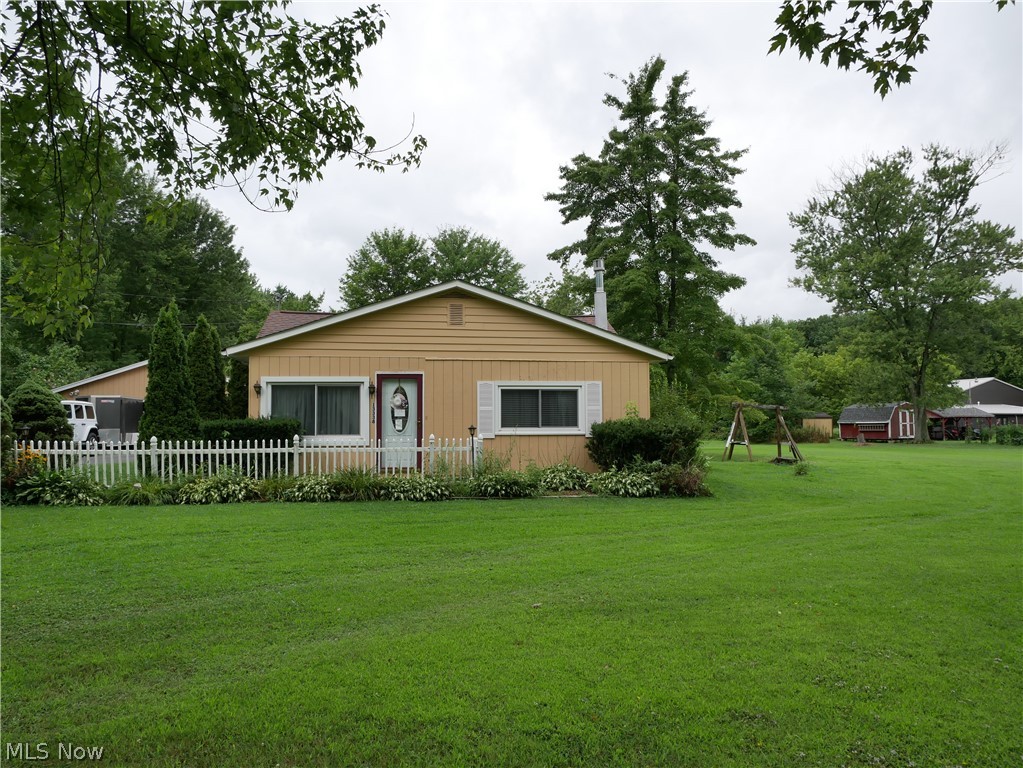 13338 North Boone Road Columbia Station, OH 44028 - Photo 3 of 33