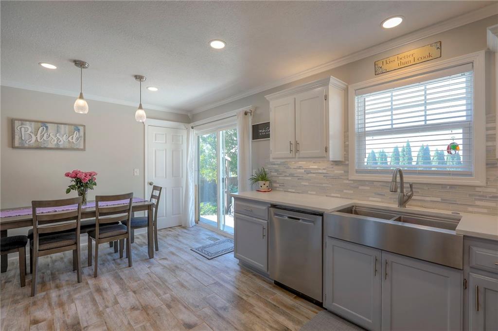 1521 Lexington Road Pleasant Hill, MO 64080 - Photo 12 of 29