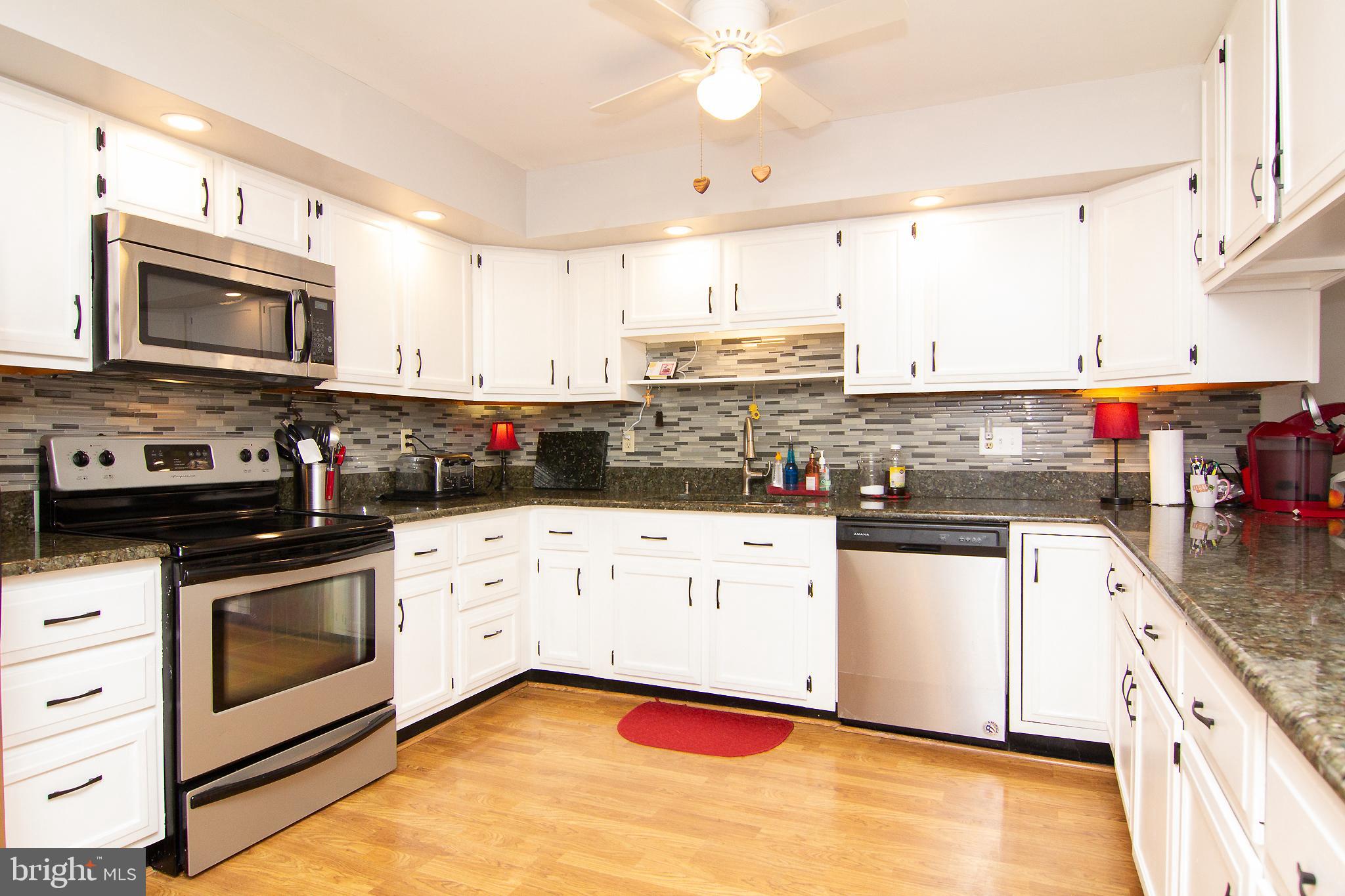 134 Hahn Road Westminster, MD 21157 - Photo 4 of 29 Gallery Image 4
