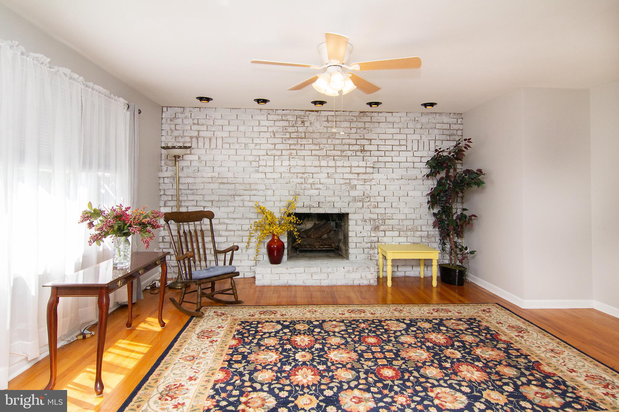 134 Hahn Road Westminster, MD 21157 - Photo 9 of 29 Gallery Image 9