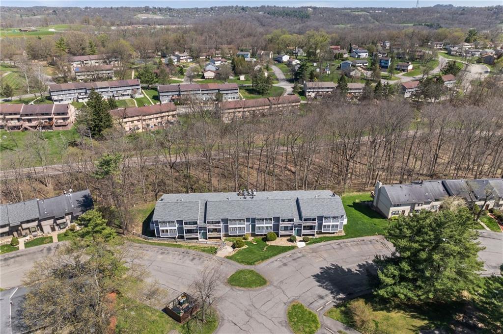 323 Ridge Point Circle, Unit 24 Bridgeville, PA 15017 - Photo 12 of 42