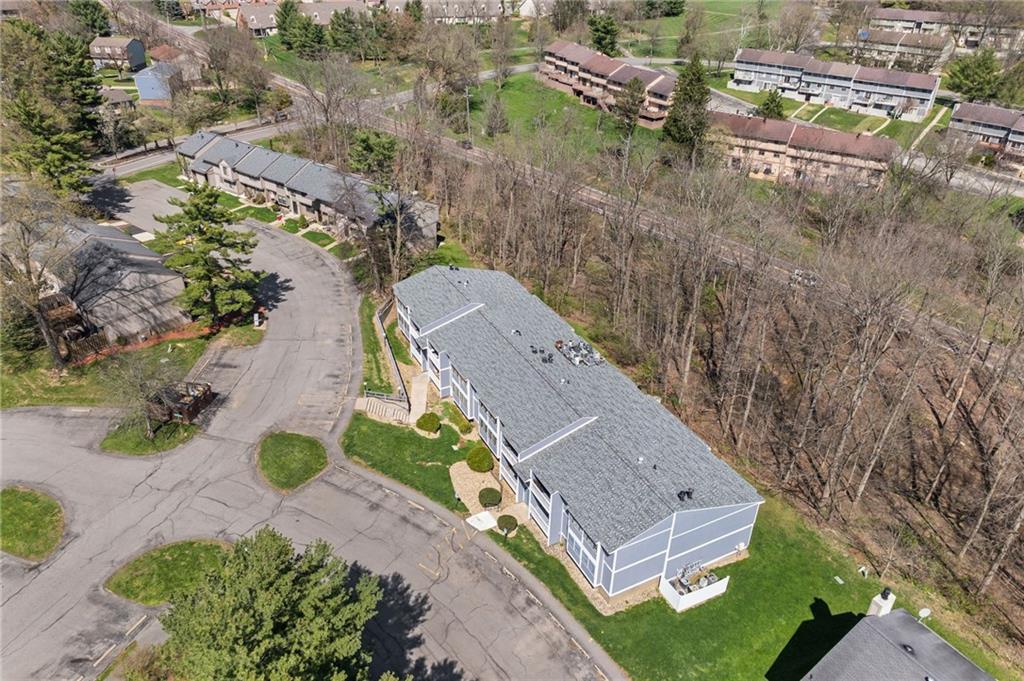 323 Ridge Point Circle, Unit 24 Bridgeville, PA 15017 - Photo 15 of 42