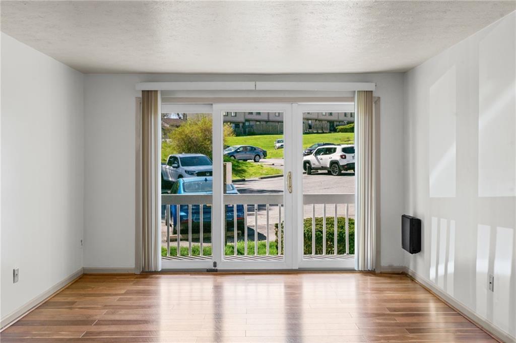 323 Ridge Point Circle, Unit 24 Bridgeville, PA 15017 - Photo 21 of 42