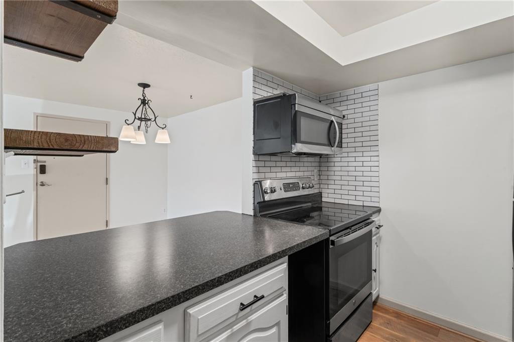 323 Ridge Point Circle, Unit 24 Bridgeville, PA 15017 - Photo 27 of 42