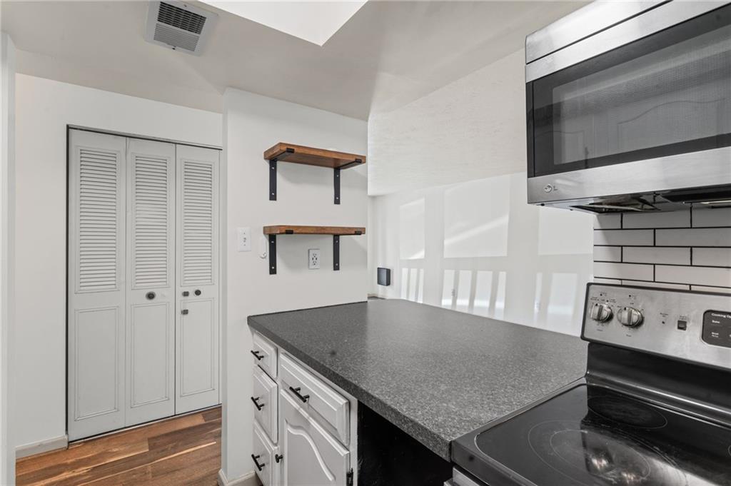 323 Ridge Point Circle, Unit 24 Bridgeville, PA 15017 - Photo 29 of 42