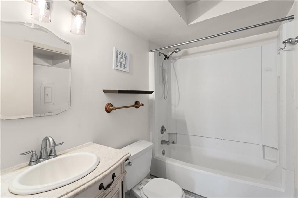 323 Ridge Point Circle, Unit 24 Bridgeville, PA 15017 - Photo 35 of 42