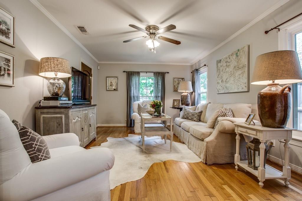 6043 Llano Avenue Dallas, TX 75206 - Photo 3 of 40 a living room with furniture and wooden floor