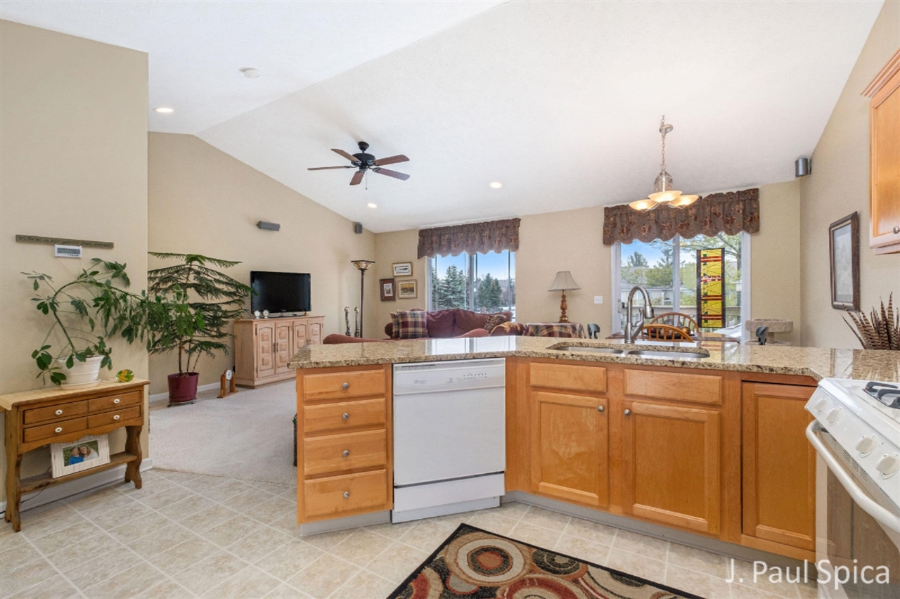 1345 Nevada Ridge Drive Southwest, Unit 46 Byron Center, MI 49315 - Photo 4 of 27