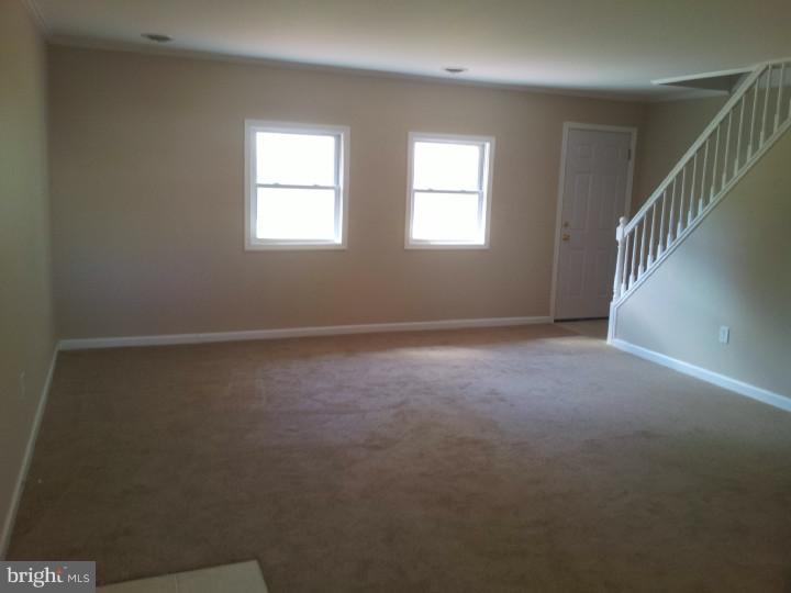 41 Rustleaf Lane Levittown, PA 19055 - Photo 6 of 17 Gallery Image 6