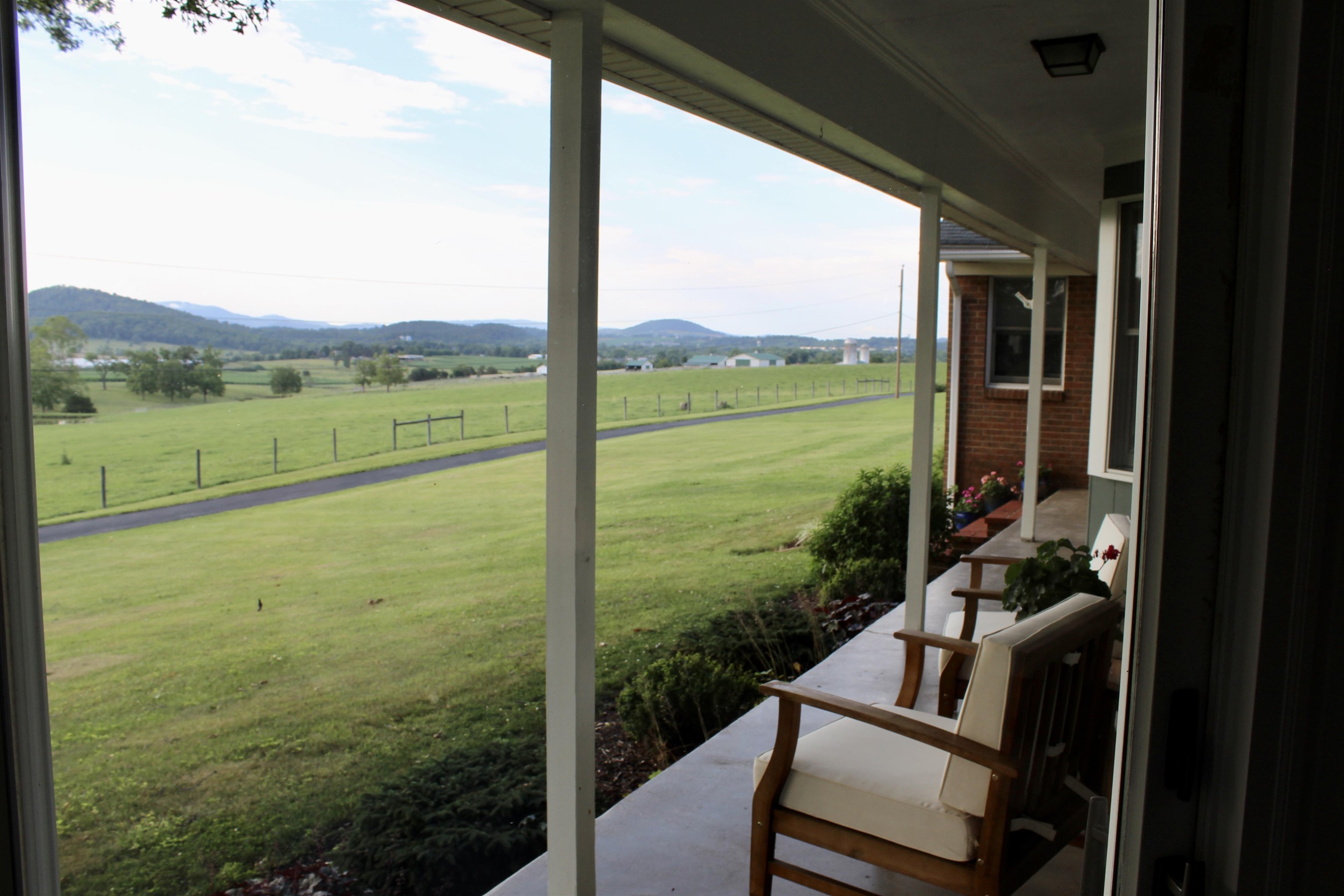 9201 Centerville Road Bridgewater, VA 22812 - Photo 4 of 54